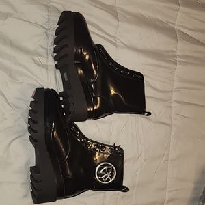 DKNY boots